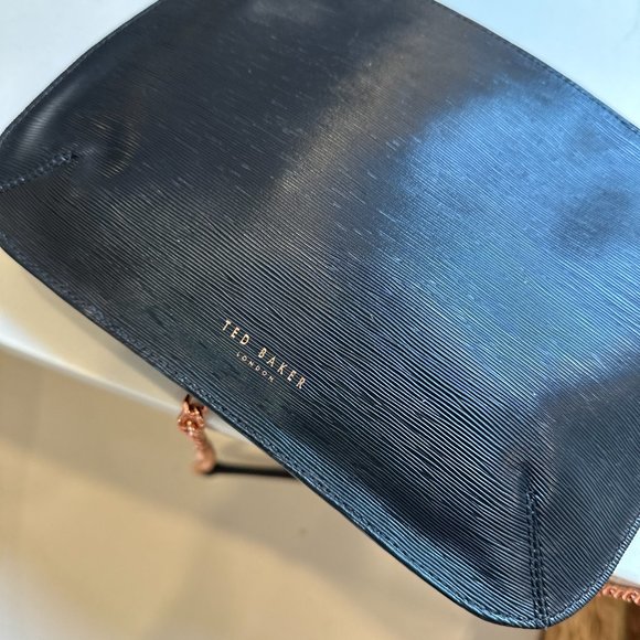 Ted Baker London Bow Leather Crossbody Bag - Picture 2 of 5